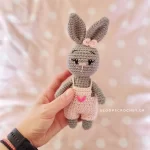 amigurumi-gkri-kounelaki-kouklaki-fiogkaki-koritsi-loutrina-zoakia-neogenito-doro-1