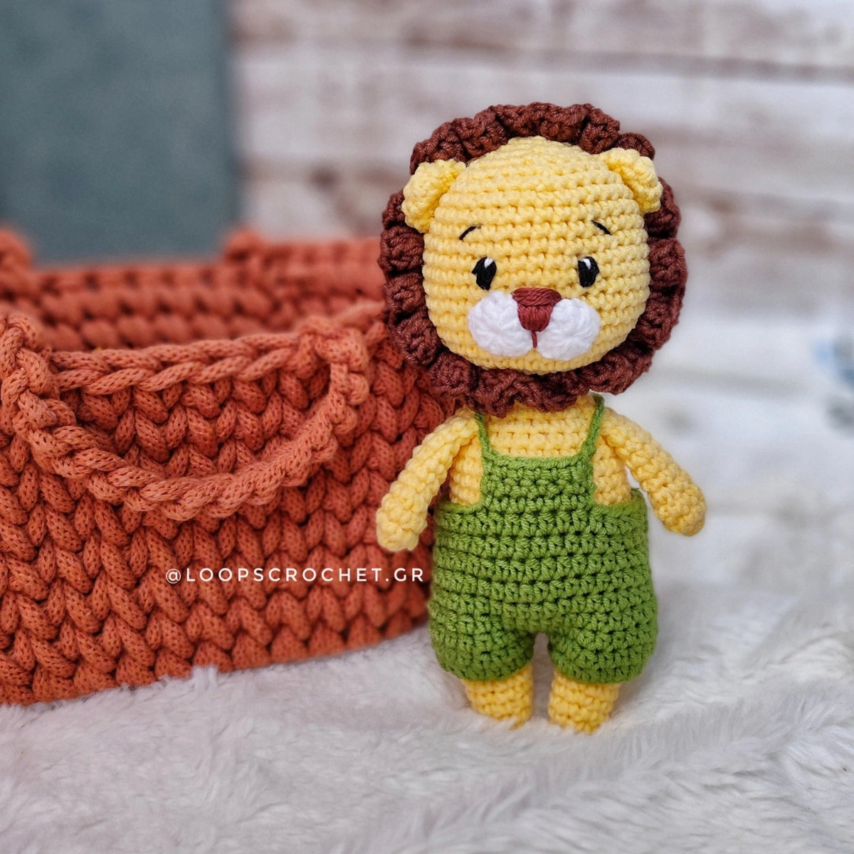 amigurumi-kitrino-liontari-me-salopeta-kouklaki-plekta-agori-loutrina-zoakia-neogenito-doro-loops-4 amigurumi-kitrino-liontari-me-salopeta-kouklaki-plekta-agori-loutrina-zoakia-neogenito-doro-loops-4