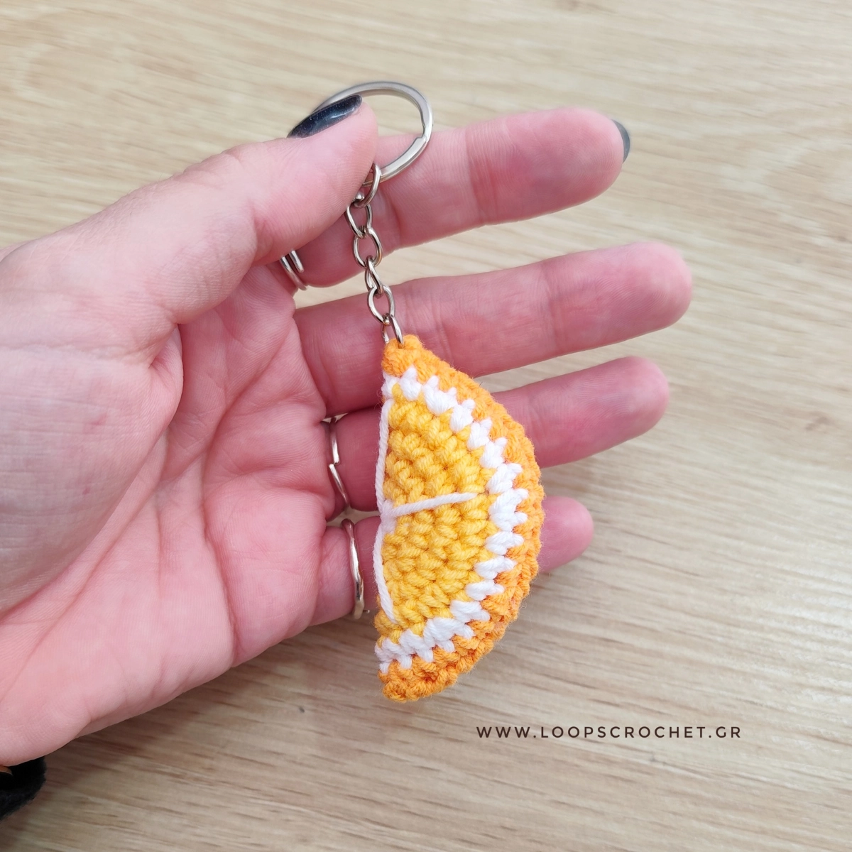 Μπρελόκ πλεκτό πορτοκάλι χειροποίητο crochet loops 1 Μπρελόκ πλεκτό πορτοκάλι χειροποίητο crochet loops 1
