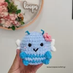 πλεκτή μέλισσα amigurumi πλεκτό κουκλάκι με βελονάκι χειροποίητο loops crochet γαλάζιο-μπλε
