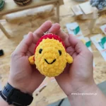 πλεκτό ψάρι μπρελόκ amigurumi χρώμα κίτρινο κόκκινο χειροποίητο handmade loopscrochet 3