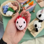 πλεκτό ψάρι μπρελόκ amigurumi χρώμα ροζ κόκκινο χειροποίητο handmade loopscrochet
