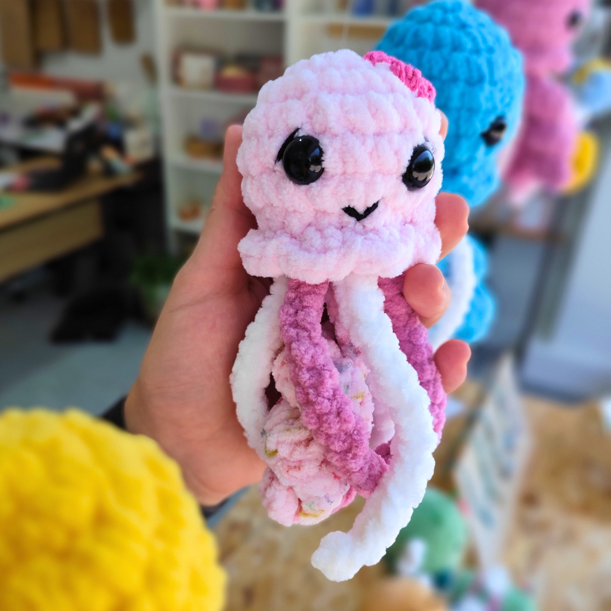 πλεκτό κουκλάκι amigurumi μέδουσα απαλό ροζ χρώμα χειροποίητο loops crochet handmade πλεκτό κουκλάκι amigurumi μέδουσα απαλό ροζ χρώμα χειροποίητο loops crochet handmade