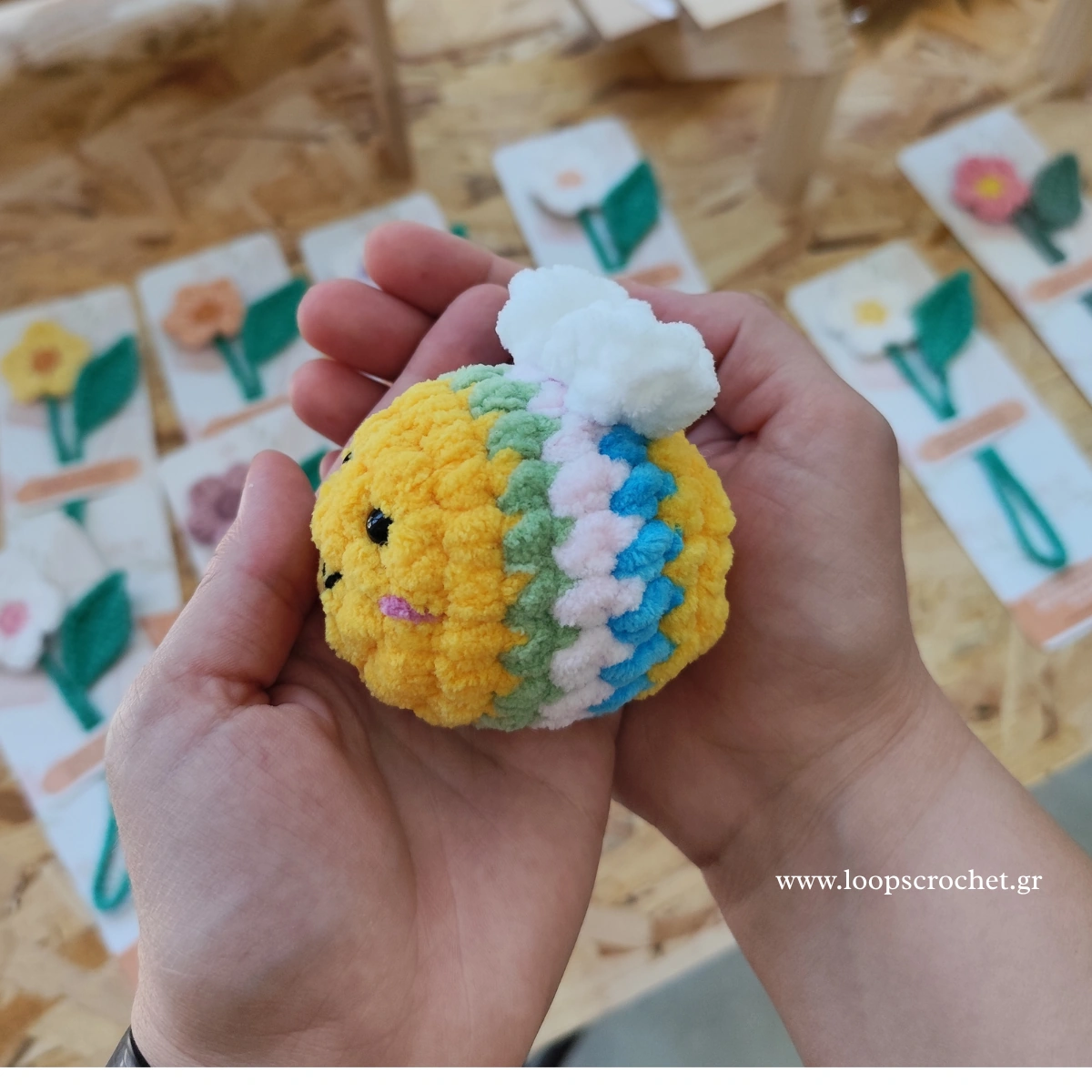πλεκτό κουκλάκι amigurumi μέλισσα κίτρινο χειροποίητο handmade loopscrochet πλεκτό κουκλάκι amigurumi μέλισσα κίτρινο χειροποίητο handmade loopscrochet