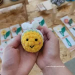 πλεκτό κουκλάκι amigurumi μέλισσα χειροποίητο handmade loopscrochet