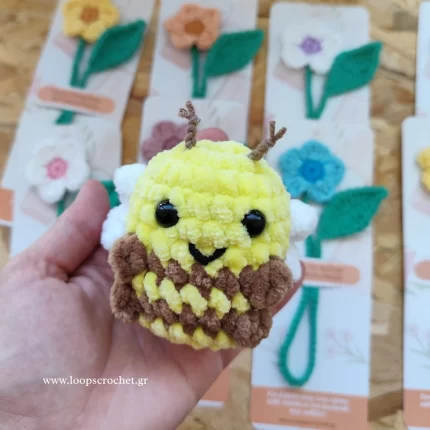 πλεκτό κουκλάκι amigurumi μέλισσα χρώμα κίτρινο καφέ χειροποίητο handmade loopscrochet