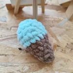 πλεκτό παγωτό μπρελόκ amigurumi χρώμα μέντα καφέ χειροποίητο handmade loopscrochet