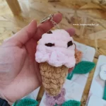 πλεκτό παγωτό μπρελόκ amigurumi χρώμα ροζ καφέ χειροποίητο handmade loopscrochet 3