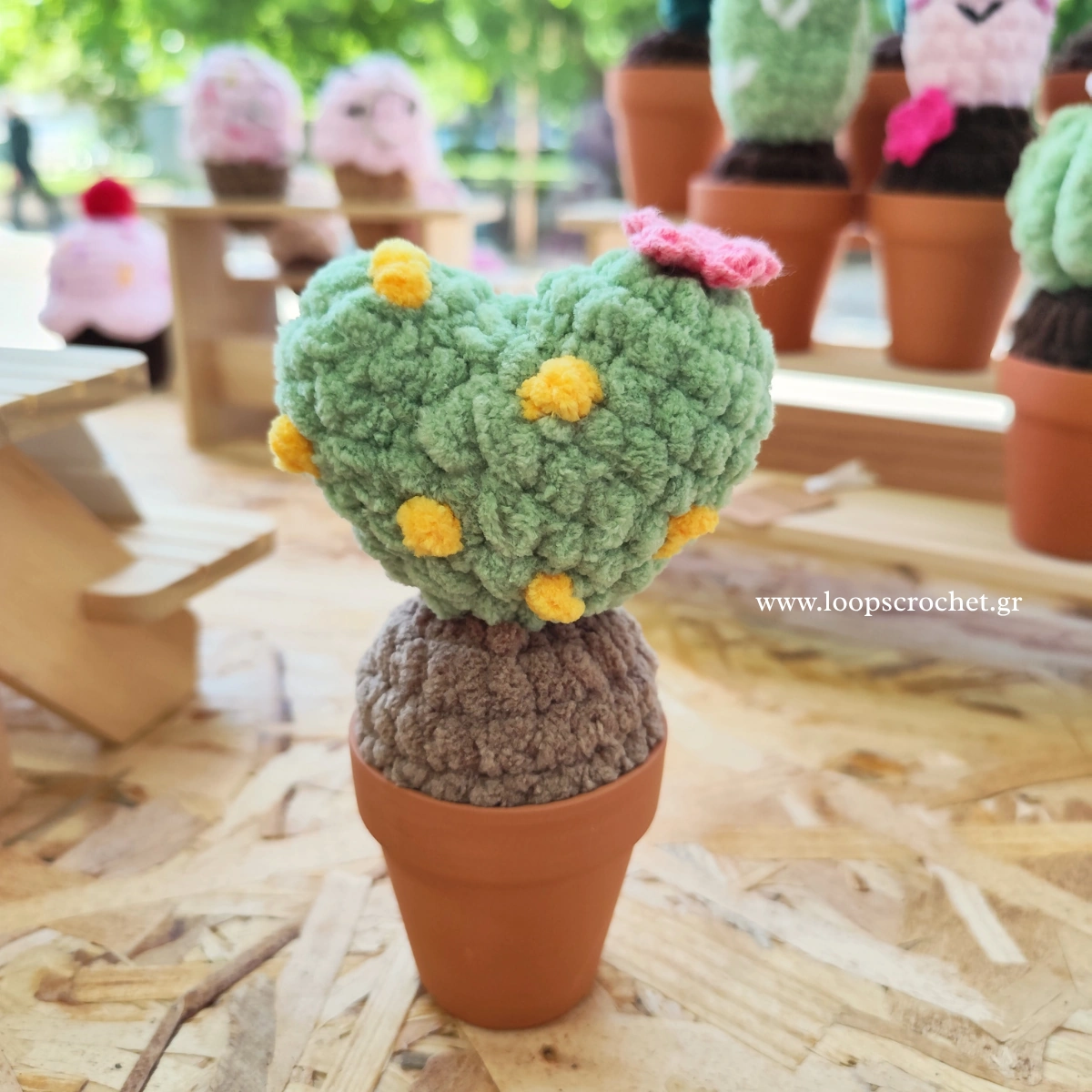 πλεκτός κάκτος σε γλαστράκι amigurumi χρώμα πράσινο κίτρινο καφέ χειροποίητο handmade loopscrochet πλεκτός κάκτος σε γλαστράκι amigurumi χρώμα πράσινο κίτρινο καφέ χειροποίητο handmade loopscrochet