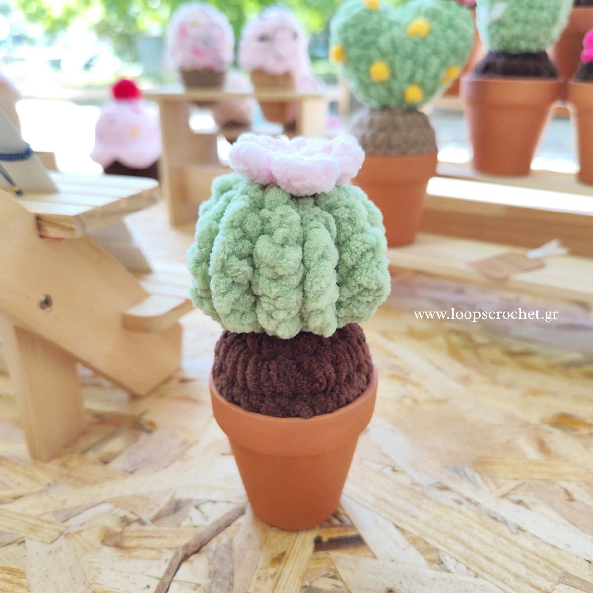 πλεκτός κάκτος σε γλαστράκι amigurumi χρώμα πράσινο ροζ καφέ χειροποίητο handmade loopscrochet πλεκτός κάκτος σε γλαστράκι amigurumi χρώμα πράσινο ροζ καφέ χειροποίητο handmade loopscrochet